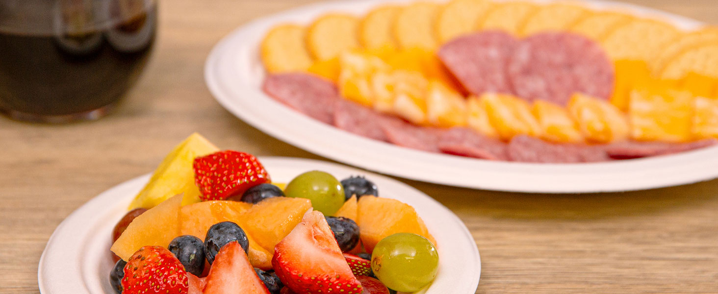 CIAO! Premium food packaging - bagasse compostable plates